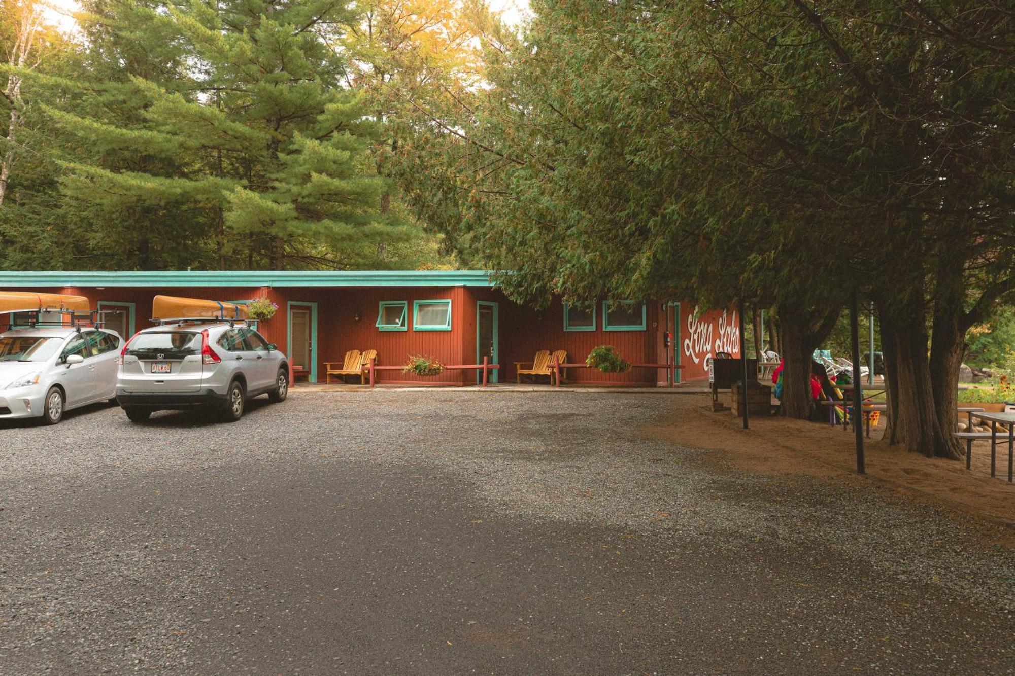 Motel Long Lake And Cottages Szoba fotó