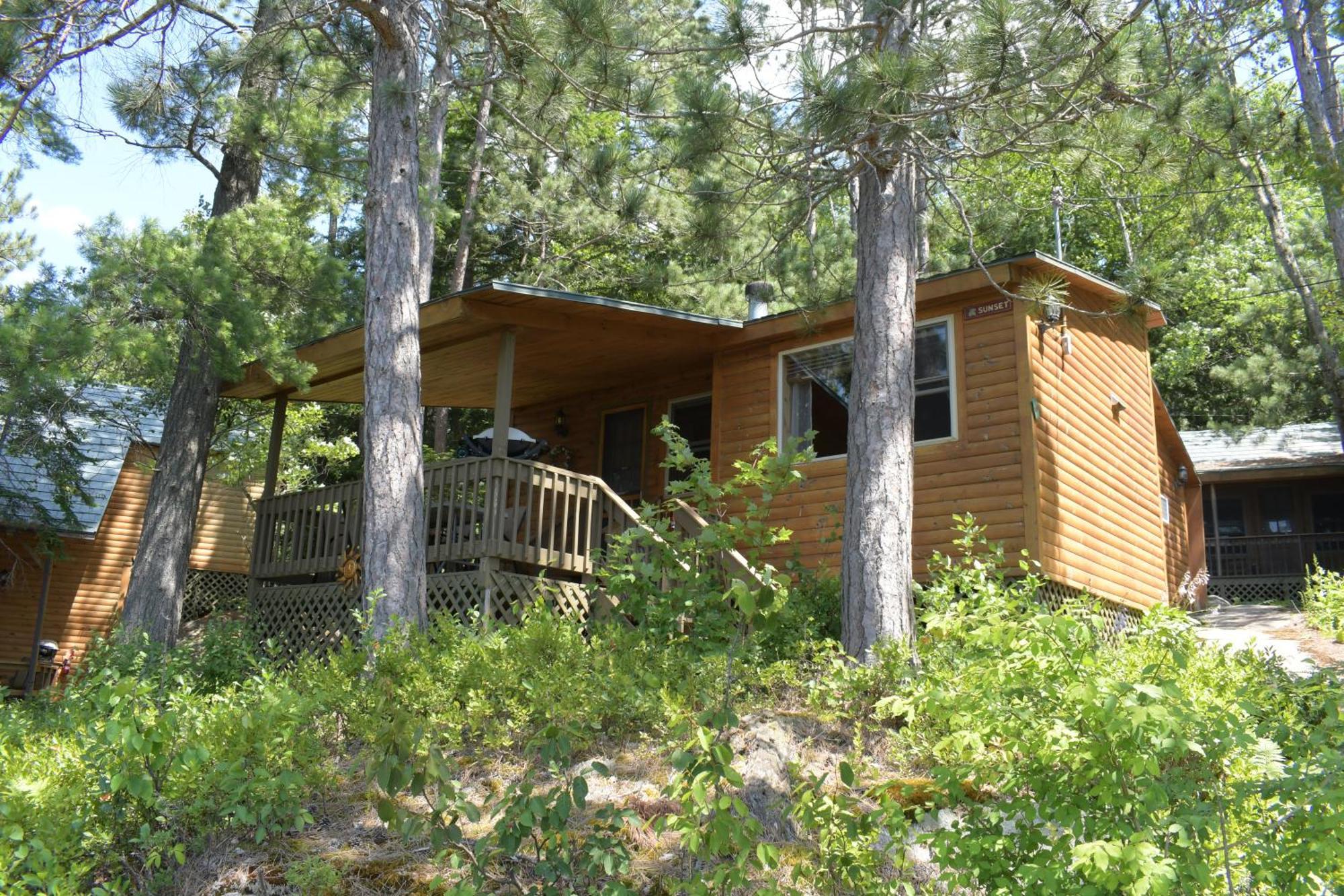 Motel Long Lake And Cottages Kültér fotó